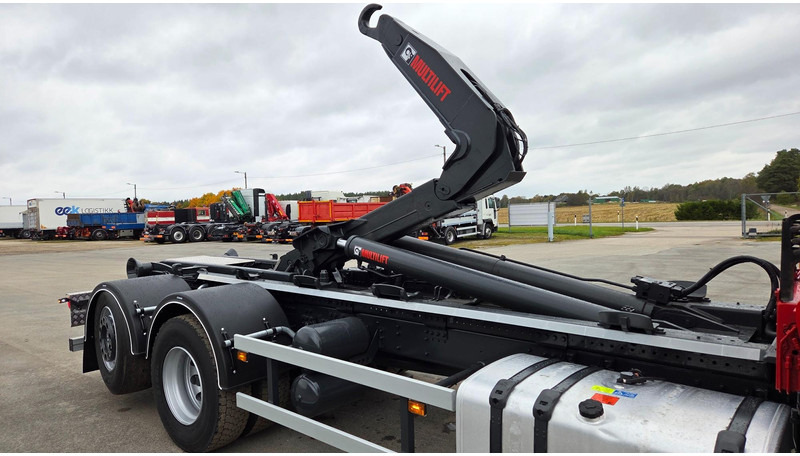 Camion ampliroll Scania P370 6X2*4 HMF 1730