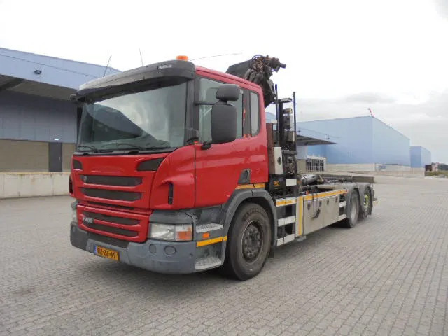 Camion ampliroll Scania P400 6X2