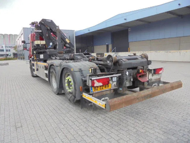 Camion ampliroll Scania P400 6X2