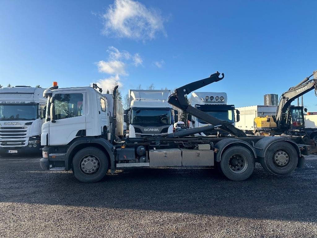 Camion ampliroll Scania P420