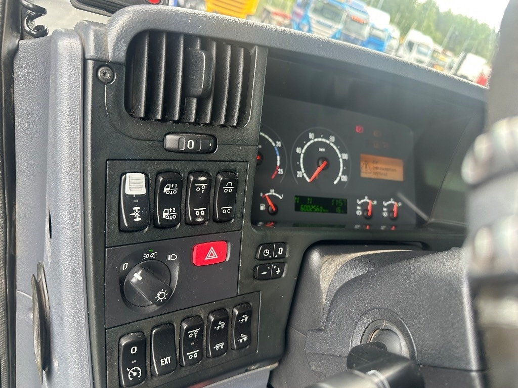 Camion ampliroll Scania P420 6x2*4