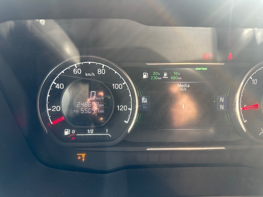 Camion ampliroll Scania P 370 6x2*4