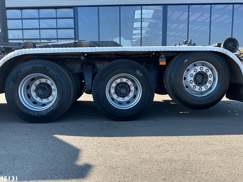 Camion ampliroll Scania P 380 8x4 Euro 5 Hiab 21 Tonmeter laadkraan Just 244.337 km!