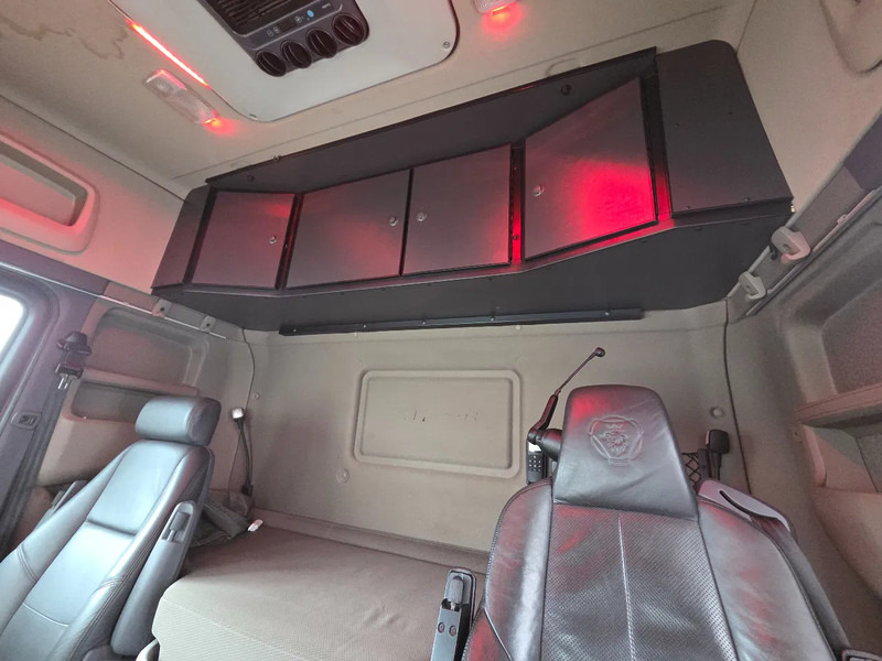 Camion ampliroll Scania R450 6x2*4 VDL hooklift