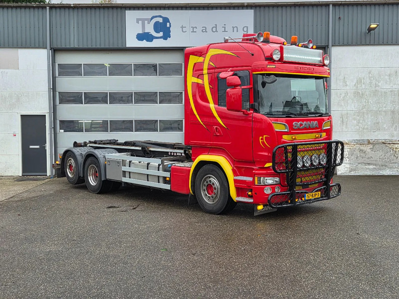 Camion ampliroll Scania R450 6x2*4 VDL hooklift