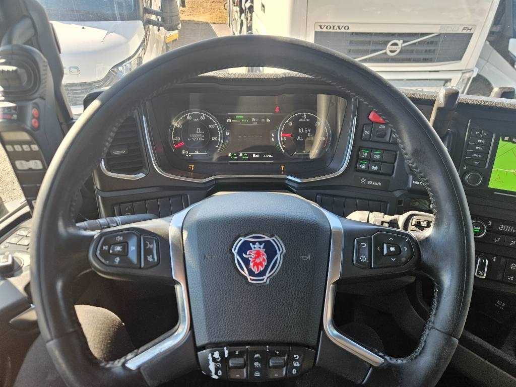 Camion ampliroll Scania R500 6x2*4 Multilift 24tn koukku
