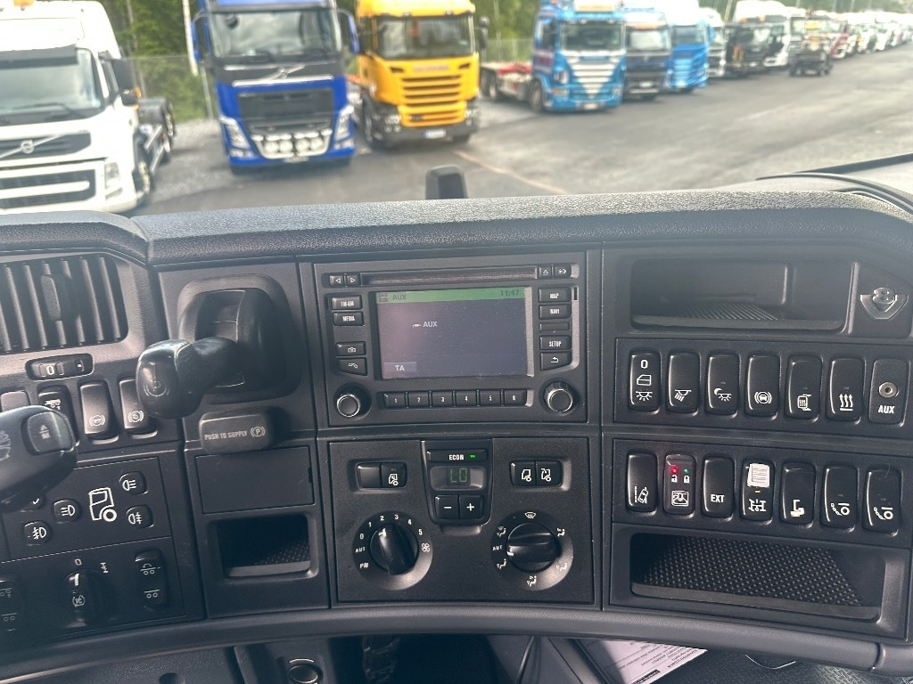 Camion ampliroll Scania R520 6x2*4