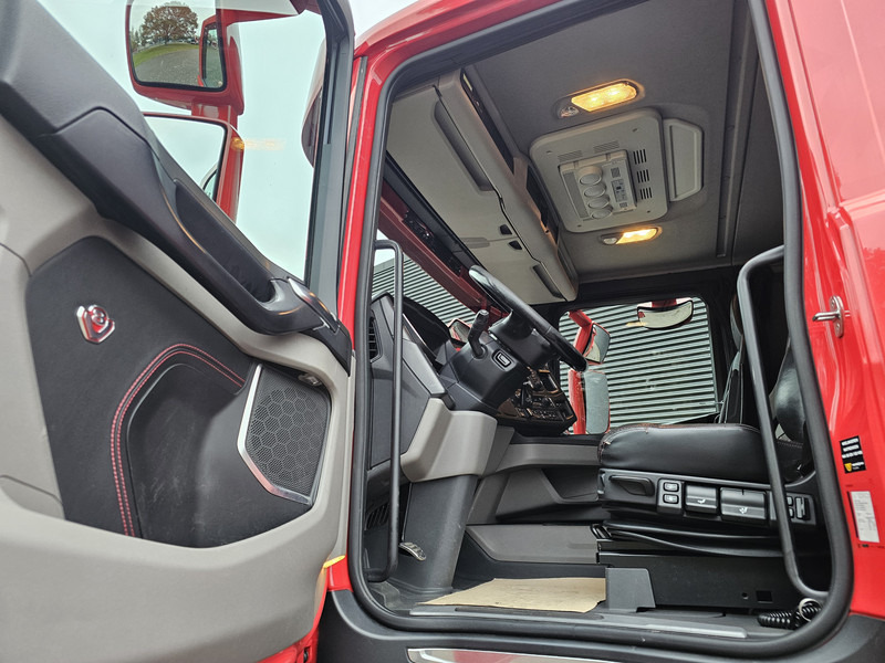 Camion ampliroll Scania R520 V8 6x2/4 / EPSILON CRANE + HOOKLIFT