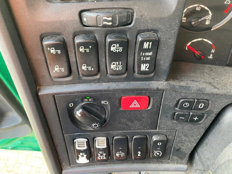 Camion ampliroll Scania R520 V8 / 8X4 / BIG AXLE / AJK HOOKLIFT 30TON / LIFT+LENKACHSE / NAVI / LEATHER / FULL-AIR / AUTOMATIC / EURO-6 / 2015