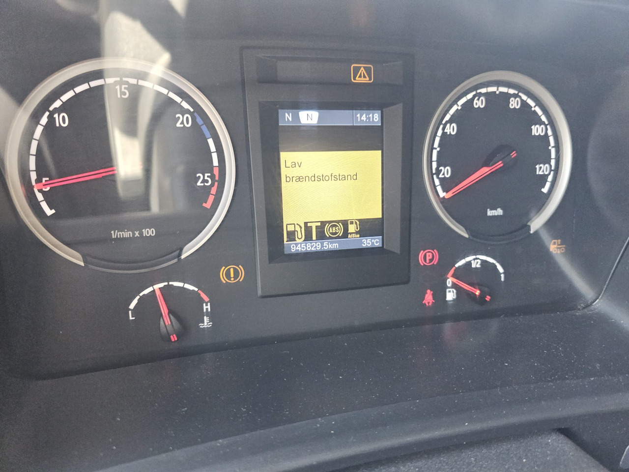 Camion ampliroll Scania R560