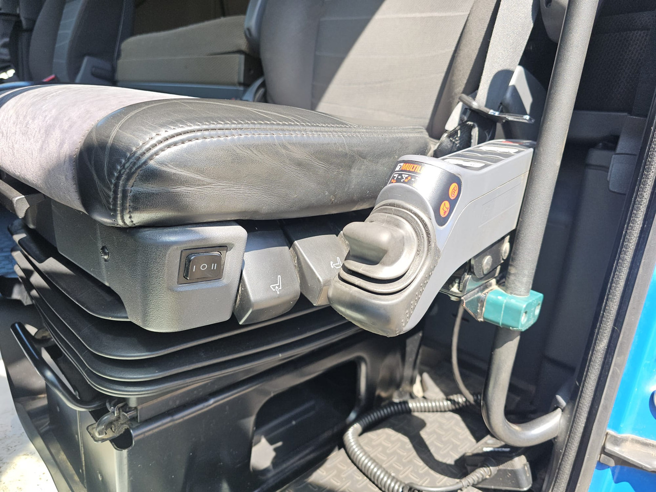 Camion ampliroll Scania R560