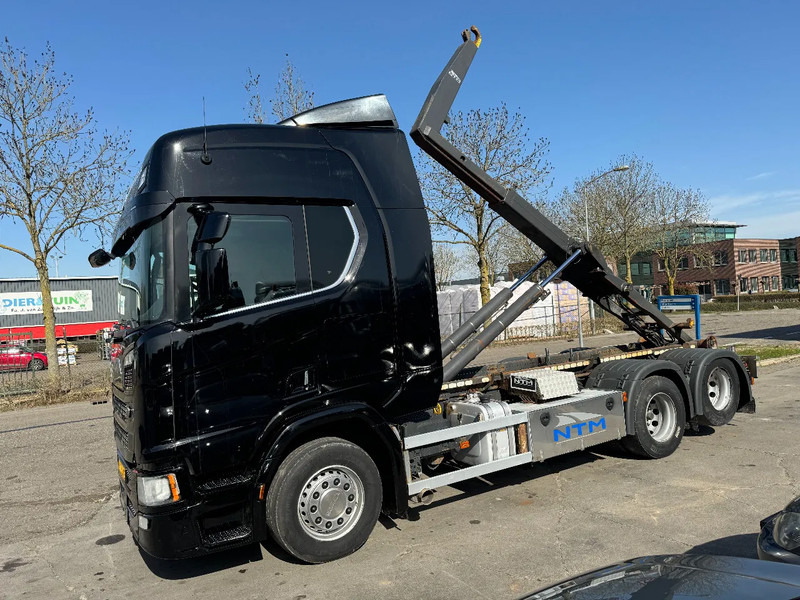 Camion ampliroll Scania R580 V8 6X2 VDL HOOK 20T RETARDER EURO 6 2 UNITS