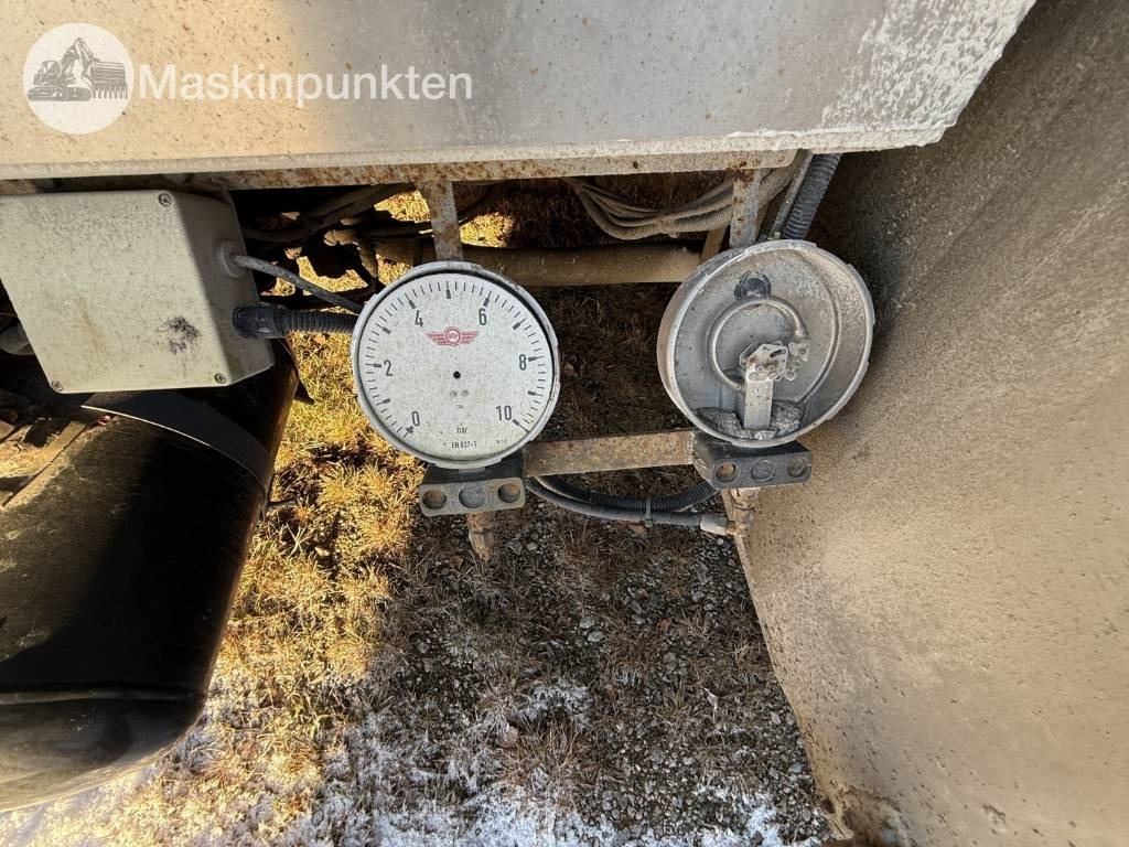 Camion ampliroll Scania R 164 GB