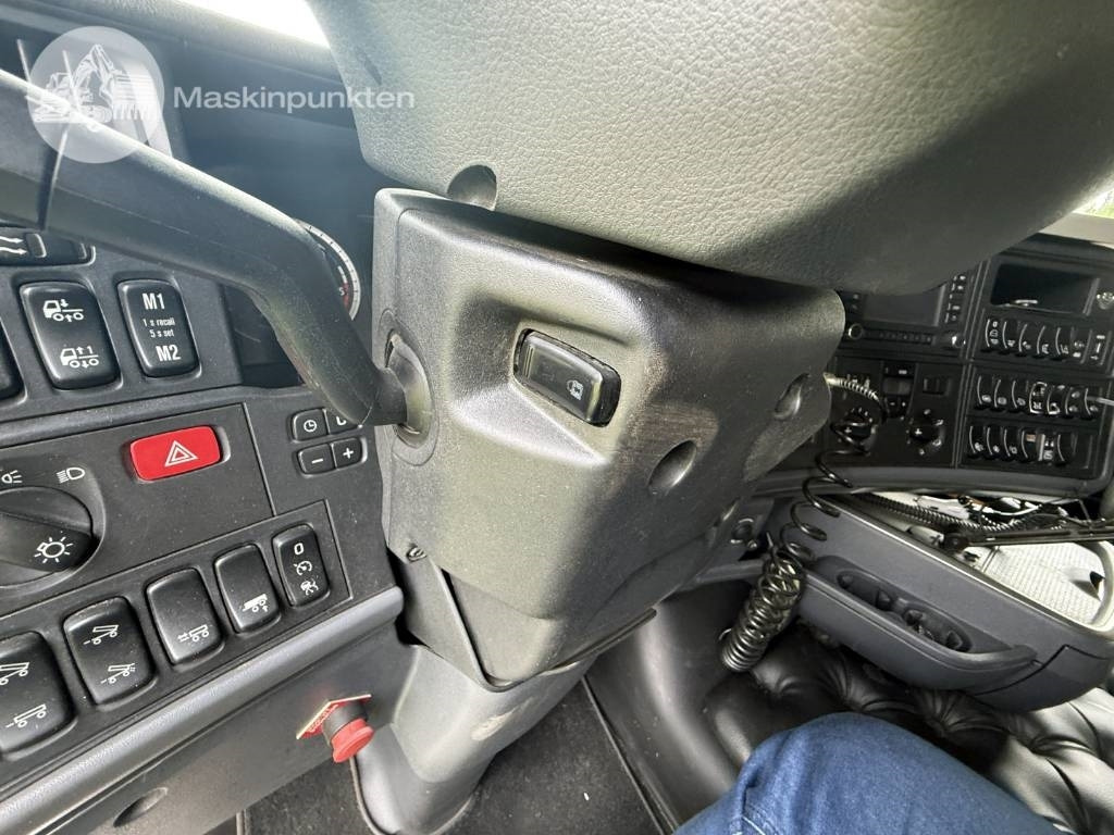 Camion ampliroll Scania R 520 LB