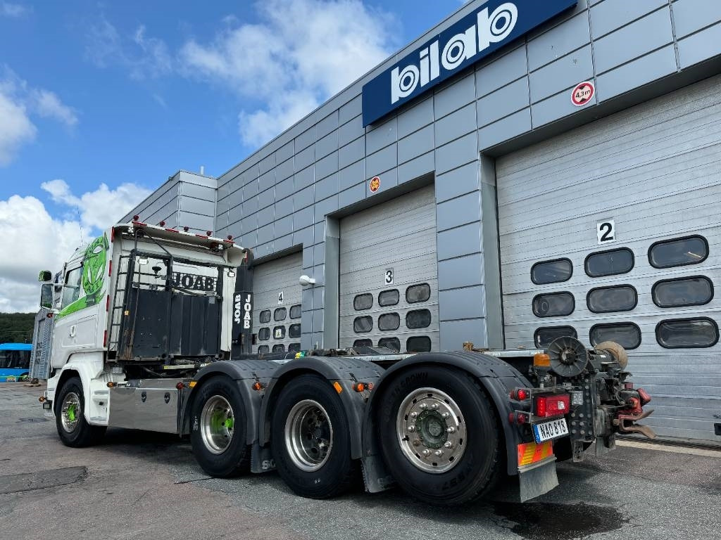 Camion ampliroll Scania R 520 LB8x4*4