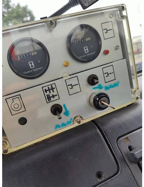 Camion ampliroll Steyr 19S31 19S32 Container Marrel