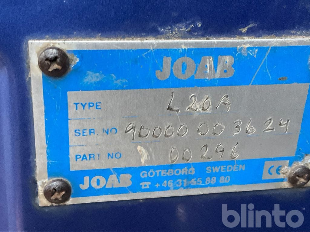 Camion ampliroll VOLVO FH12 6X2