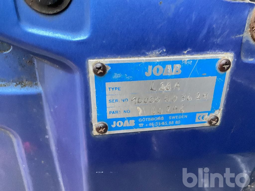 Camion ampliroll VOLVO FH12 6X2