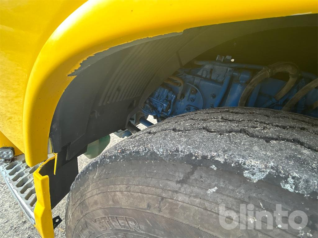 Camion ampliroll VOLVO FH 540 8*4 tridem