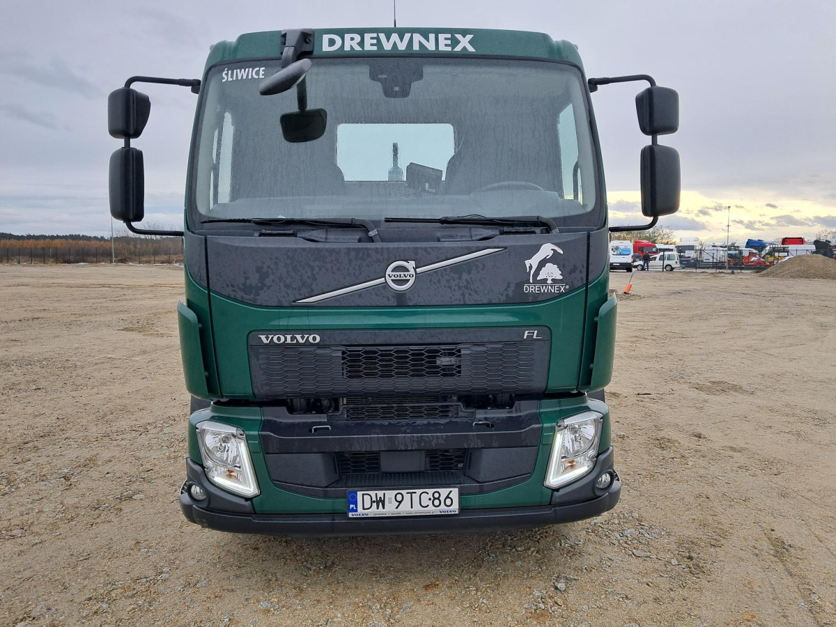 Camion ampliroll VOLVO FL