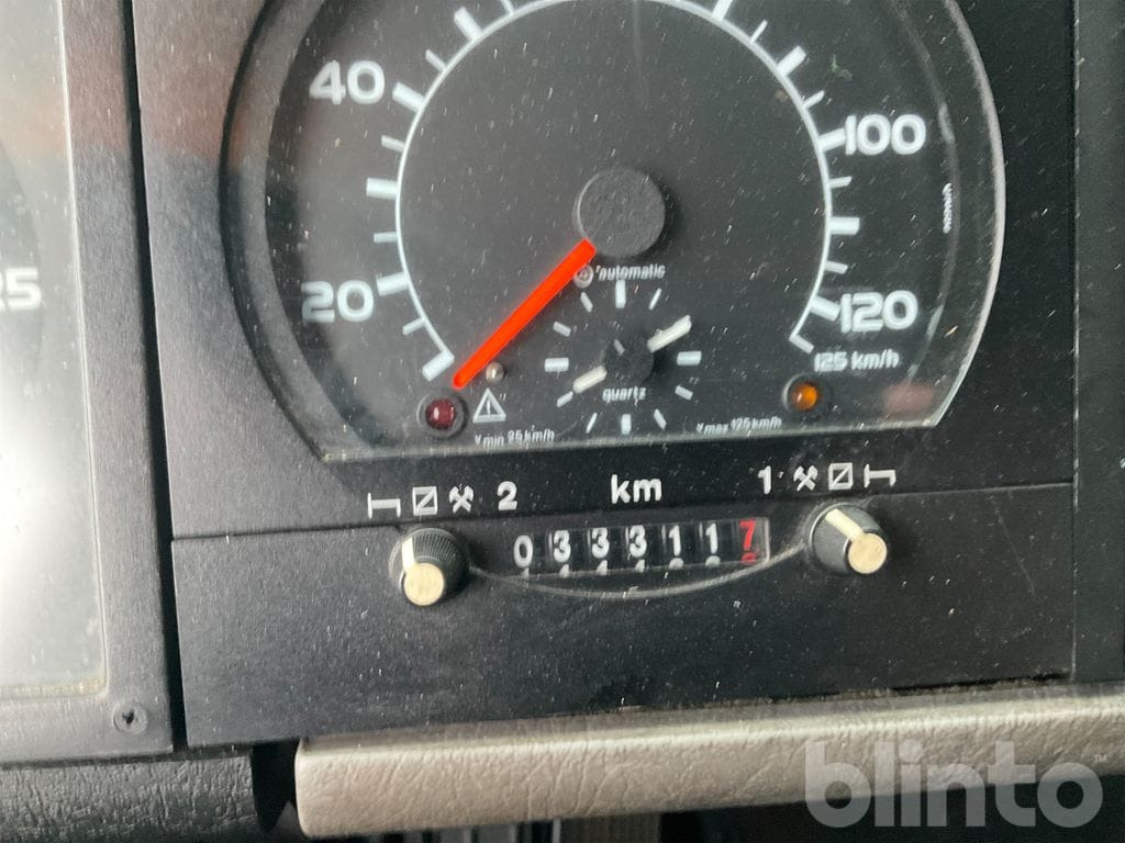 Camion ampliroll VOLVO FL 611 4X2