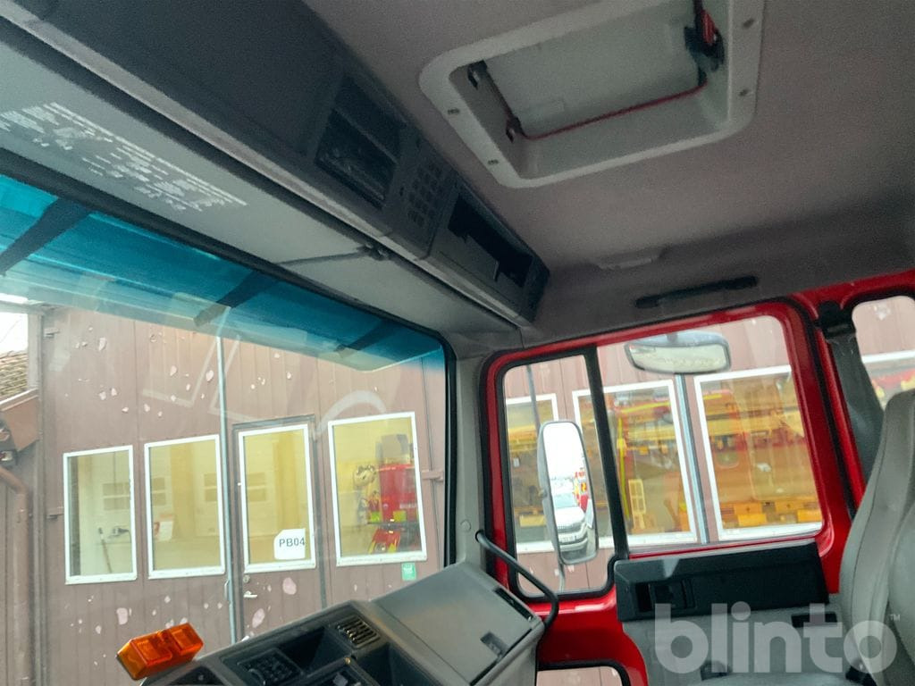 Camion ampliroll VOLVO FL 611 4X2