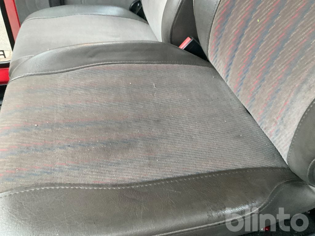 Camion ampliroll VOLVO FL 611 4X2