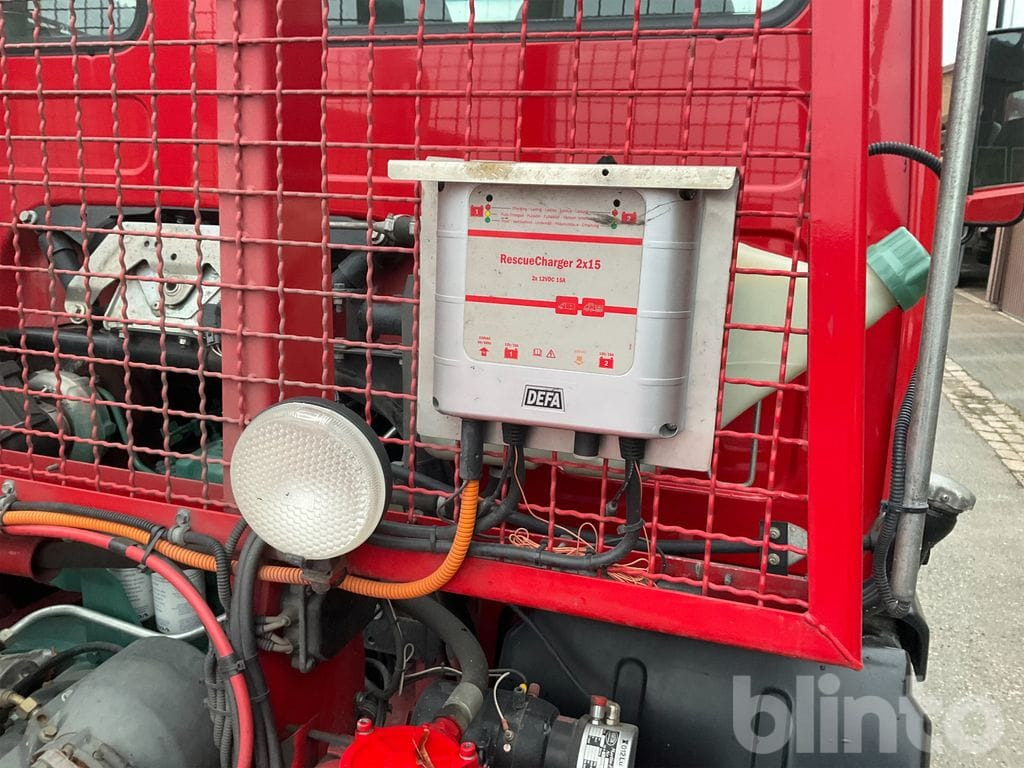 Camion ampliroll VOLVO FL 611 4X2