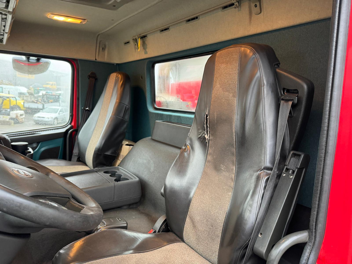 Camion ampliroll VOLVO FMX-500 10x4 Rückwärtskipper