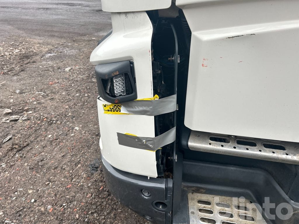 Camion ampliroll VOLVO FMX 6*2