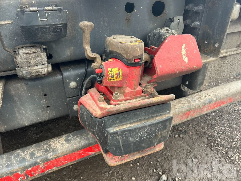 Camion ampliroll VOLVO FMX 6*2