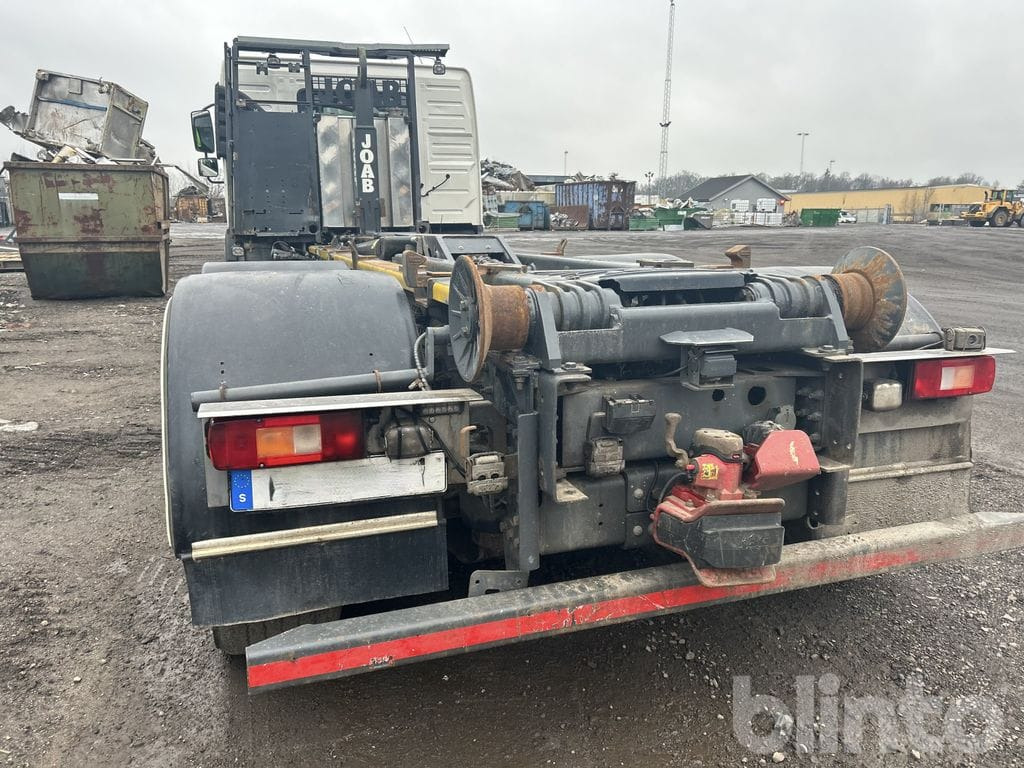 Camion ampliroll VOLVO FMX 6*2