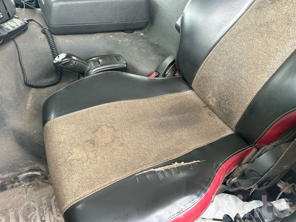 Camion ampliroll VOLVO FMX 6*2