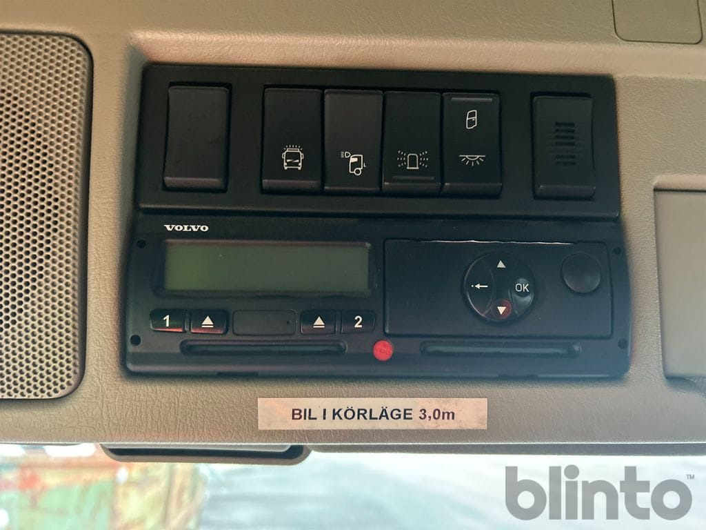 Camion ampliroll VOLVO FMX 6*2