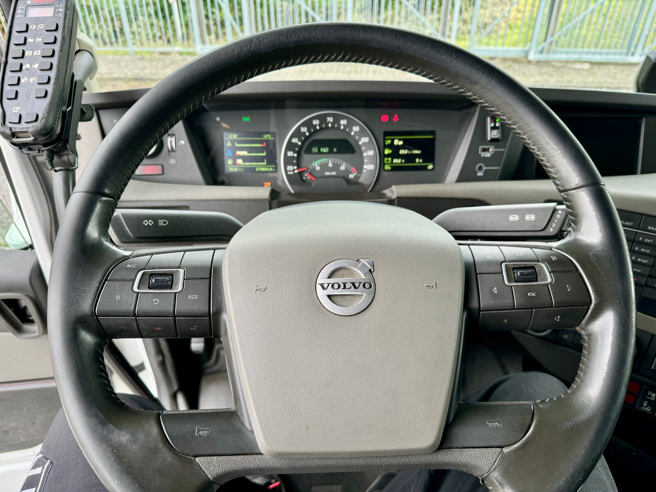 Camion ampliroll VOLVO Fh-13-540 6x4R