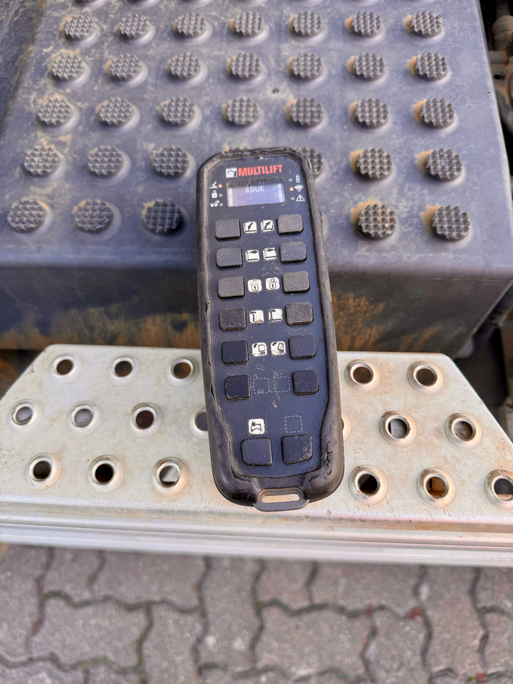 Camion ampliroll VOLVO Fh-13-540 6x4R