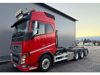 Camion ampliroll  VolvoFH16 750 8X4