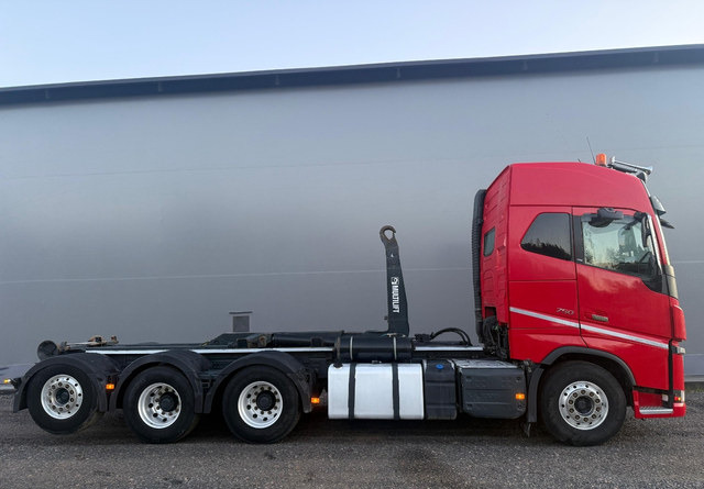 Camion ampliroll VolvoFH16 750 8X4