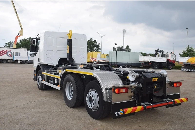 Camion ampliroll Volvo FE 320