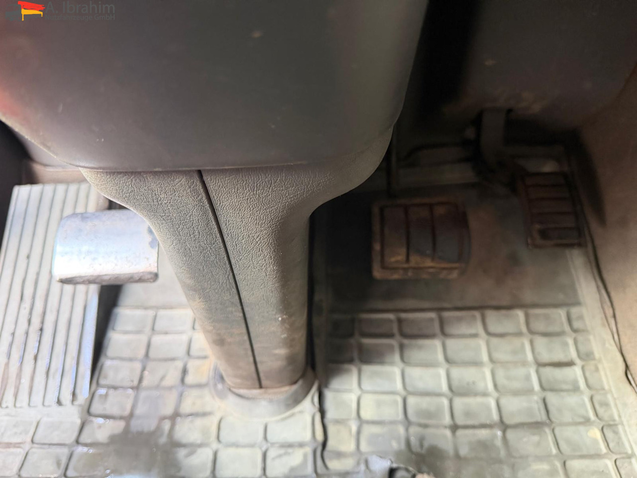 Camion ampliroll Volvo FH12-420 8x2 Fahrzeugpapiere Schweiz