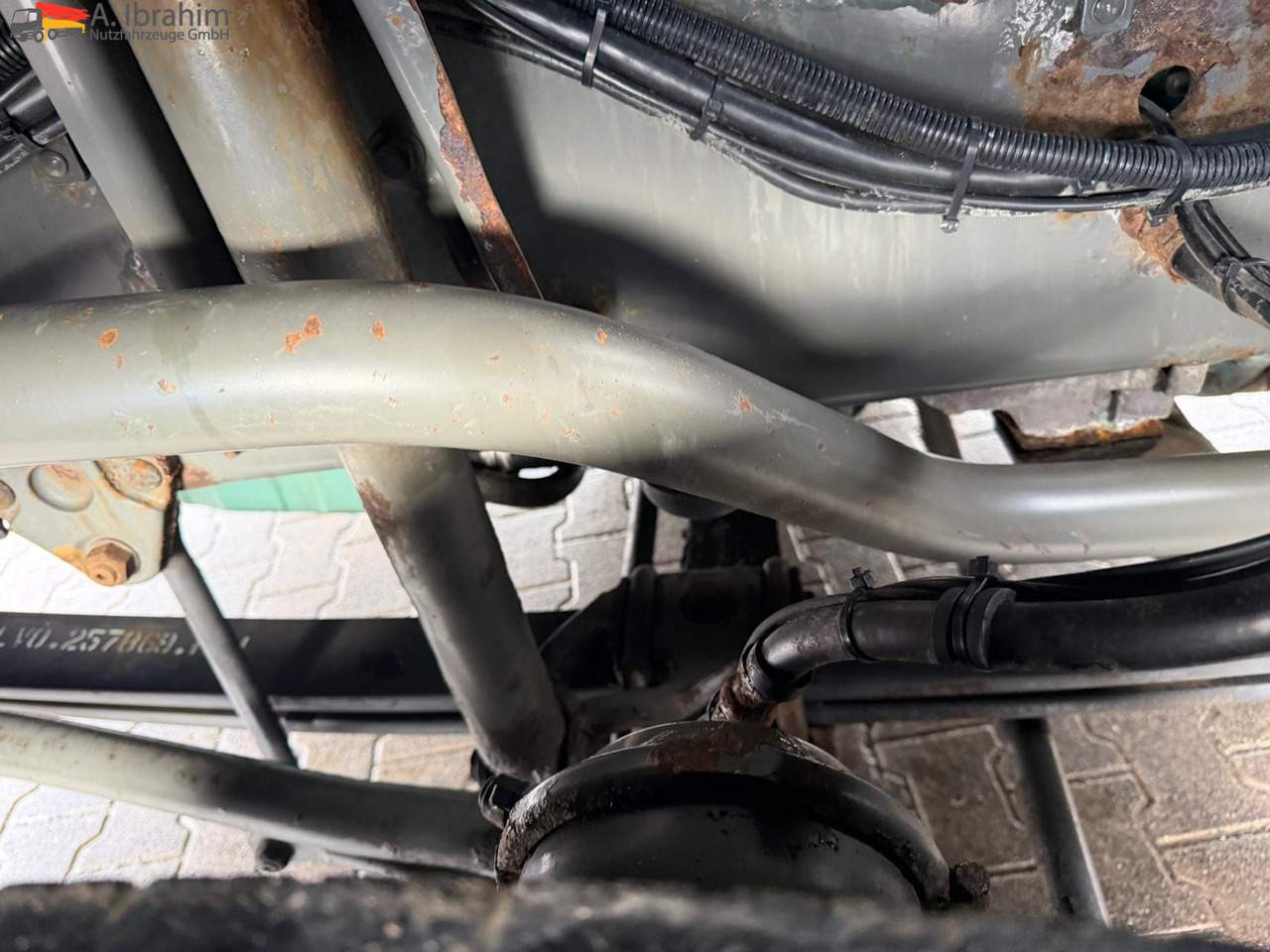 Camion ampliroll Volvo FH12-420 8x2 Fahrzeugpapiere Schweiz