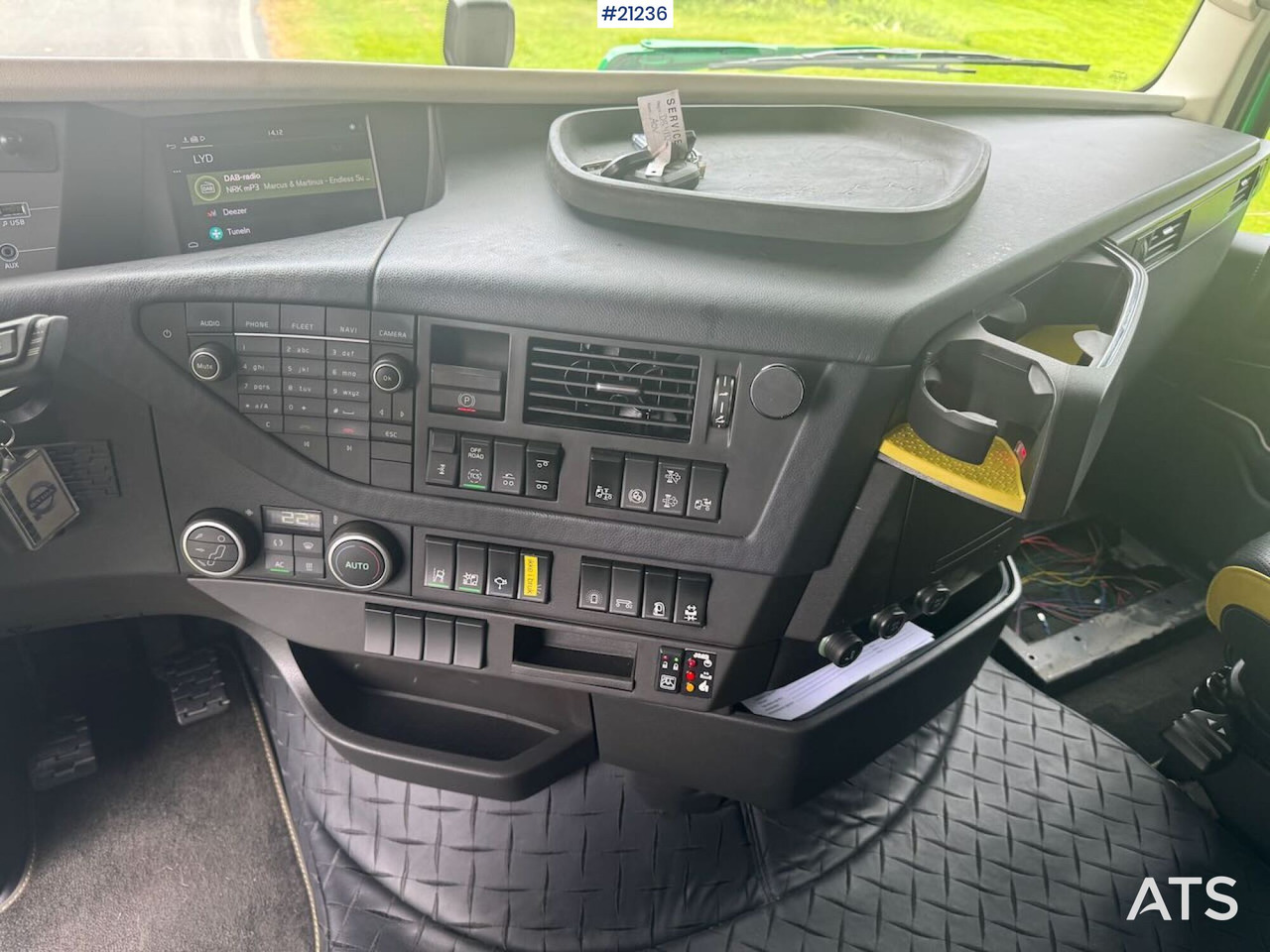 Camion ampliroll Volvo FH16