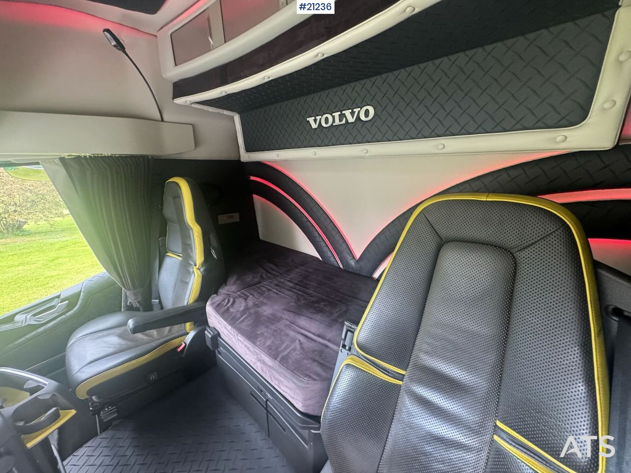 Camion ampliroll Volvo FH16