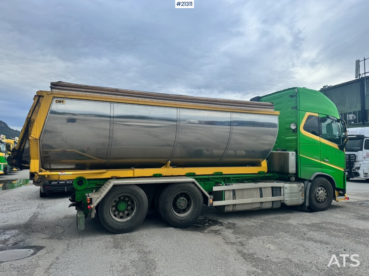Camion ampliroll Volvo FH16 750