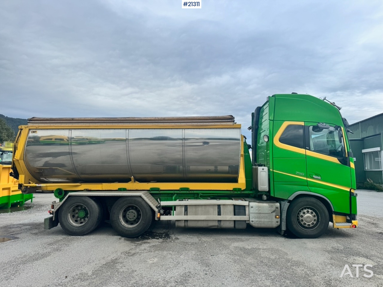 Camion ampliroll Volvo FH16 750