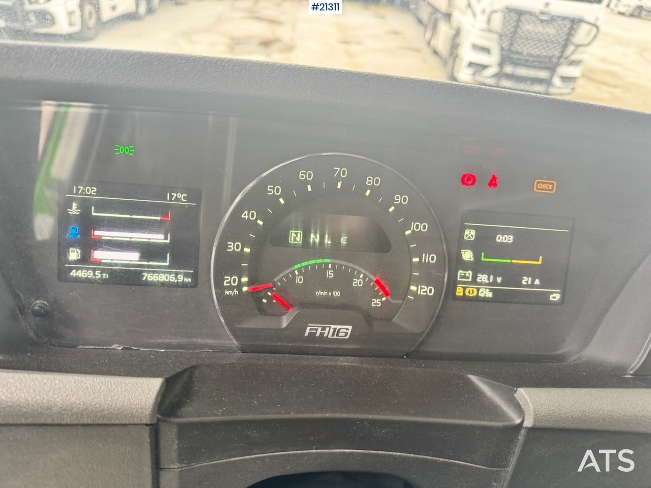Camion ampliroll Volvo FH16 750
