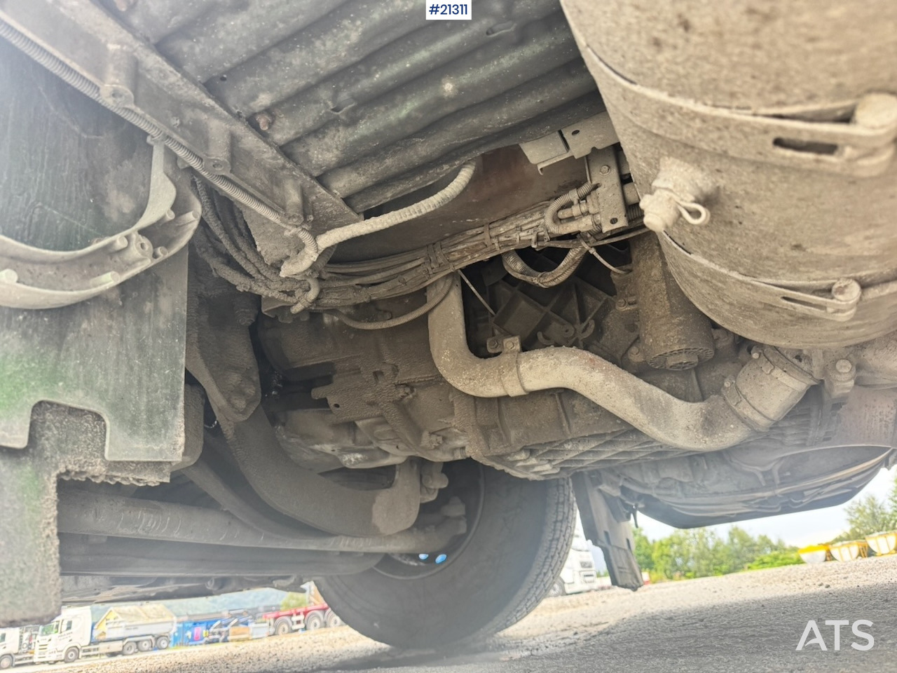 Camion ampliroll Volvo FH16 750