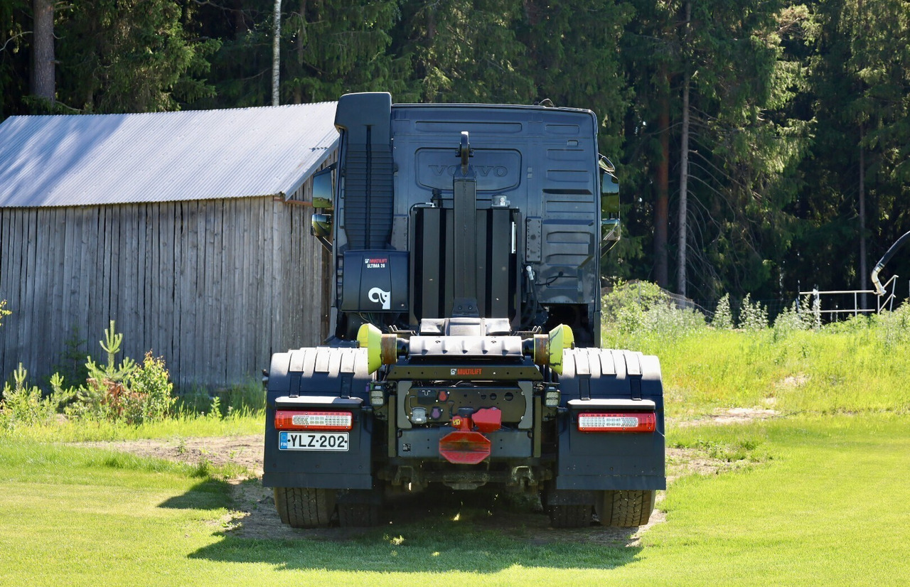 Camion ampliroll Volvo FH16 750 10X4