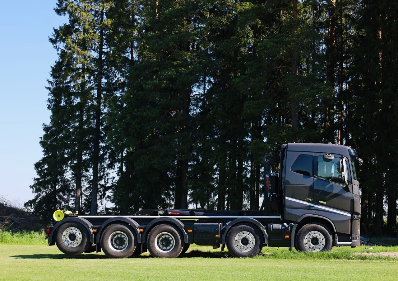 Camion ampliroll Volvo FH16 750 10X4