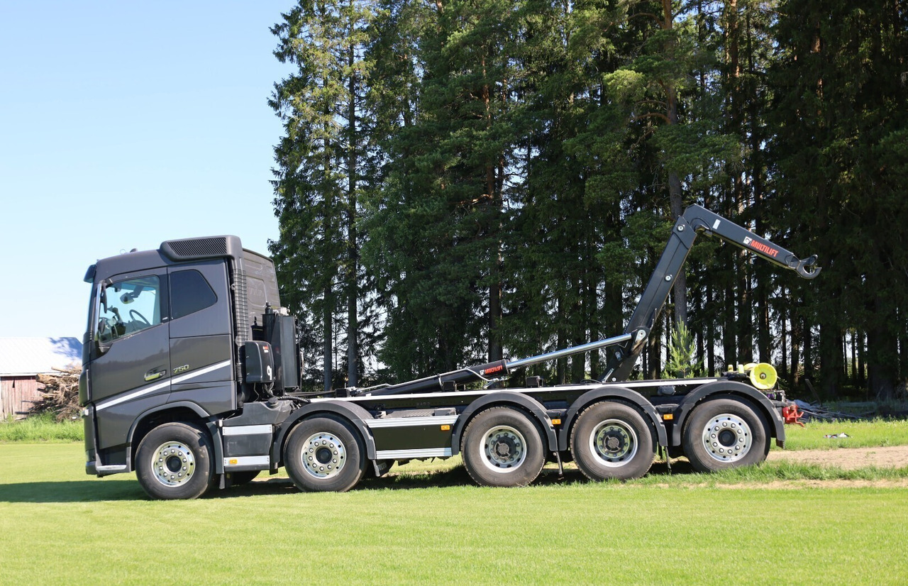 Camion ampliroll Volvo FH16 750 10X4